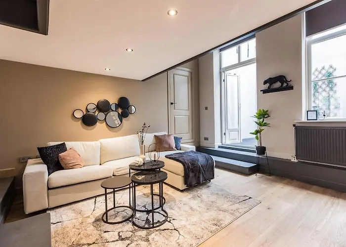 Haya Historic - Malbec Apartment The Hague